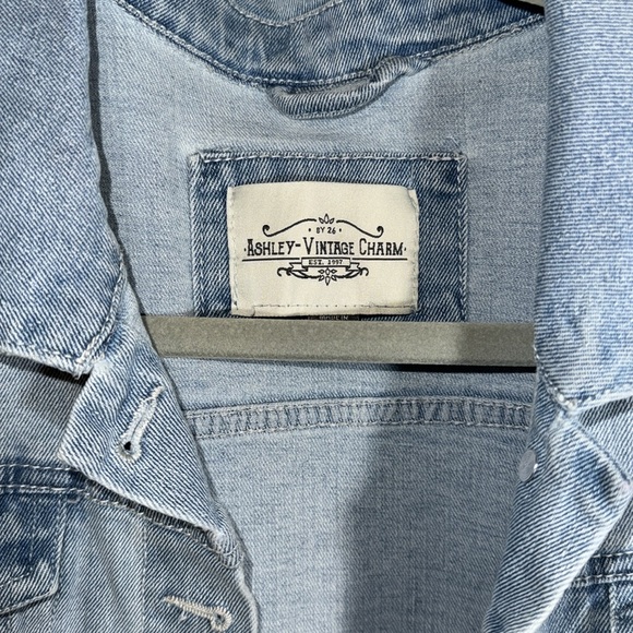 Jean jacket - Picture 2 of 2